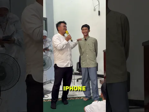 SISWA INI MENANGIS DAPAT HADIAH IPHONE 😭