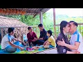 Download Lagu Thuy's happy tears: a surprise gift from Mom and Anh Men _Ly Thanh Thuy