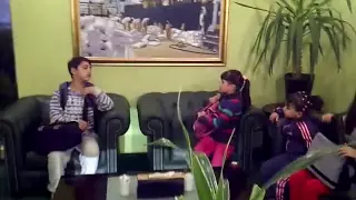 طيور الجنة في صالة كبار الشخصيات بمطار الخرطوم 