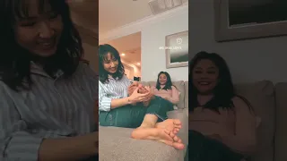 دختر کره ای که عاشق پاهای دختر ایرانی شده Feet 
