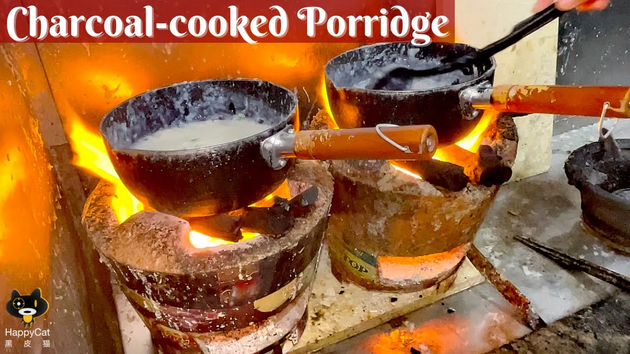 Relish this velvety, charcoal-brewed porridge   Ah Chiangs Traditional Porridge ()