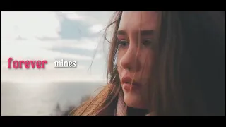 It’s finally arrived CRIMSON REEDS LYRIC VIDEO 