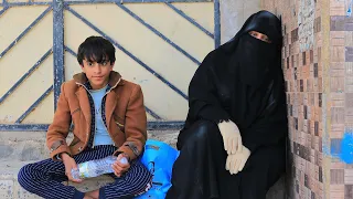 امرأة يمنية تنقلب حياتها رأسا على عقب بعد سجن زوجها تكافح من أجل البقاء 