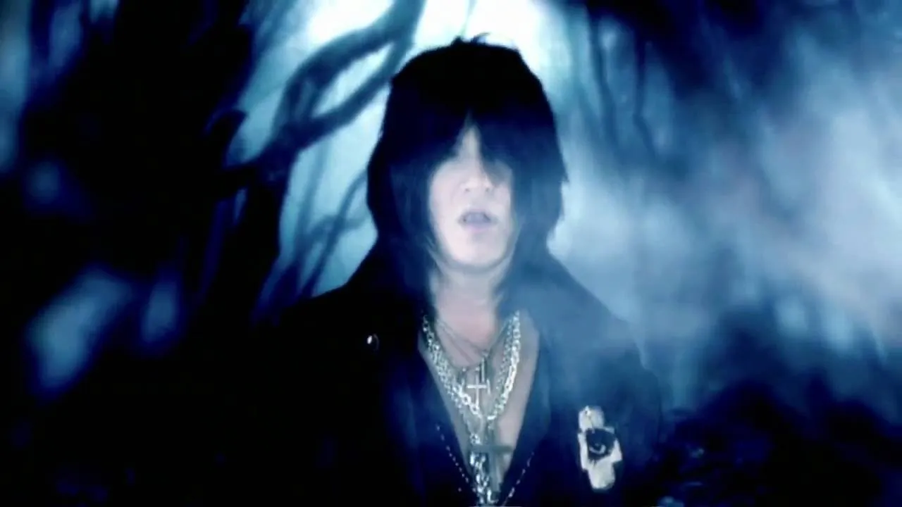 The 69 Eyes: Dead N' Gone (Official Music Video) The 69 Eyes: Dead N' Gone (Official Music Video)