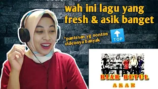 akar biar betul reaction