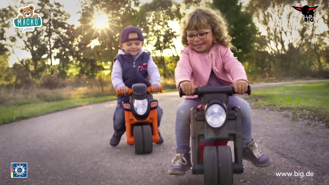 Bébitaxik 18 hónapos kortól - Bébitaxi kismotor Racing Bike BIG - 4