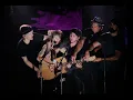 Walk off the Earth; 5 people 1 guitar medley; BEARDGUY SINGS!