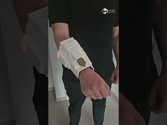 Motorized mandalorian right Vambrace by MysteryMakers video thumbnail