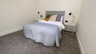 https://i.ytimg.com/vi_webp/WxHHfC5PzOM/mqdefault.webp