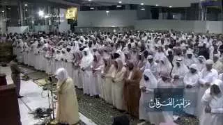 تلاها بقلبه و تأثر بها المصلين    آيه الكرسي ل  د ياسر الدوسري من اول صلاة بالحرم   رمضان     ه  دندنها