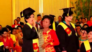 Download Tangiang Ni Dainang Oleh Shety Simamora Wisudawati Universitas Katolik Santo Thomas MP3