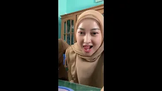 buguru cantik bikin salfok bu guru curcol saat tidak ada jam mengajar