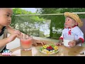 Download Lagu Surprise visit! Kit comes over to Lily’s house and asks her to hang out | Lily's story