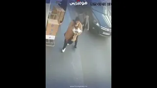 فيديو متداول لفتاة تتعرض للسرقة في درب عمر الدار البيضاء 