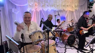  khon mee saa nay u0026 kid arai yoo cover by mr pete guitarist 