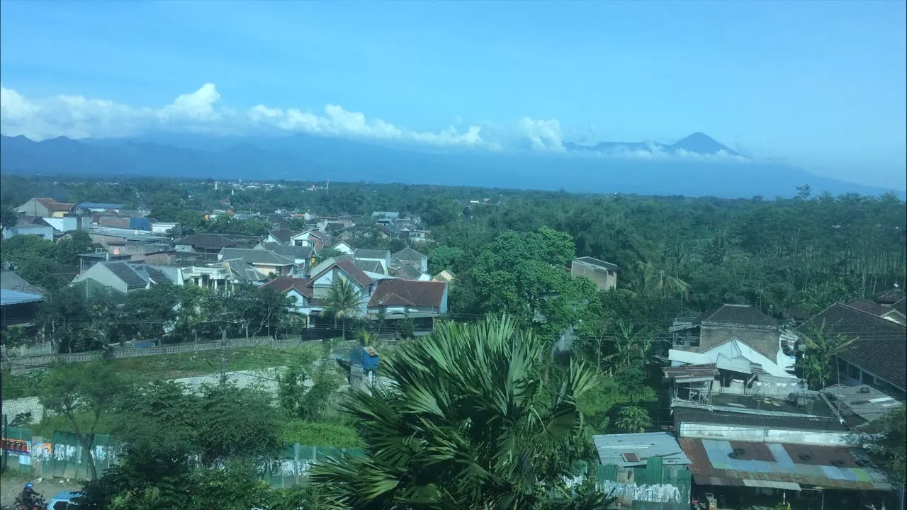 
          
          
          
            
            Pemandangan Indah Malang dari Hotel Solaris seperti apa ? Vlog FM
          
        . 