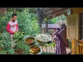 Download Lagu Eenvoudige dorpskeuken | cassavebladeren en sintrong plukken om te koken | Leven in het dorp