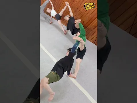 Who can do this⁉️😱