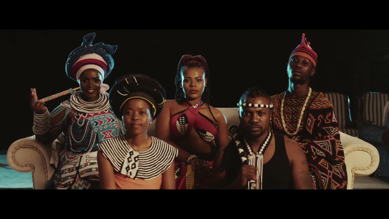 Vusi Nova - Ndikuthandile (Official Music Video)