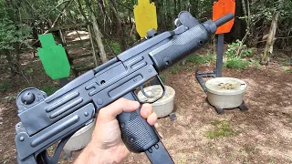 Disassembly reassembly and function check of the world famous UZI submachine gun