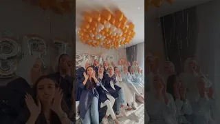 اصحاب العروسه و النهارده فرحي يا جدعان 