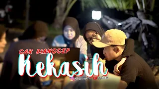 Download Kekasih Yang Tak Dianggap [HEI Project Live Acoustic] MP3