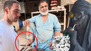 AYAĞIYLA ET KESEN KASAP (Pakistan'da Sıradan 1 Gün)
