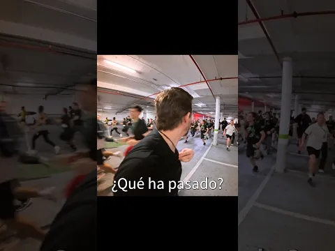 Survival Zombie en un Centro Comercial #zombi #zombie #gente #escapada #serie #ficcion