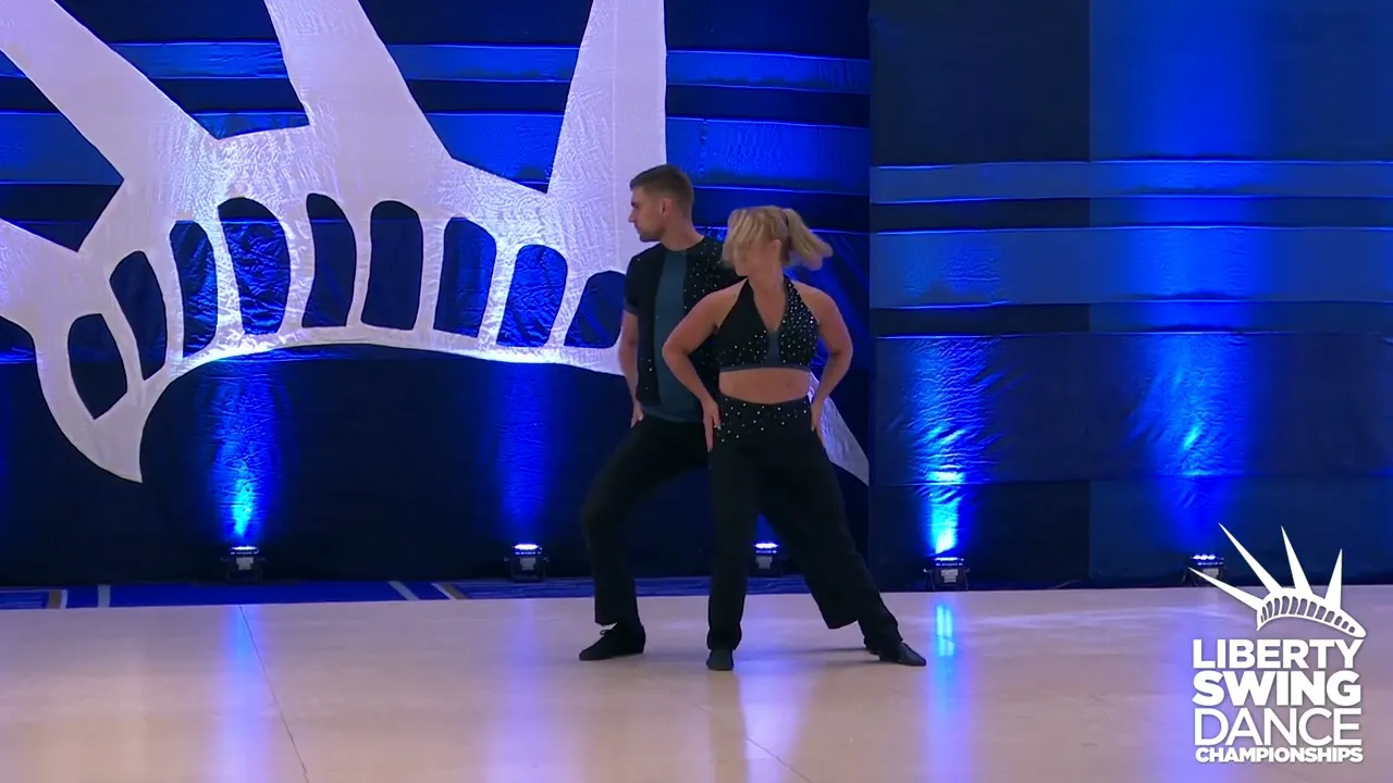 Liberty Swing 2023 Rising Star John Carrez & Lucie Renaud