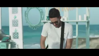 اعلان سامسونج امير عيد ممكن تفضل عايش خايف واقف ع الحرف و ممكن تعدي و تلقي بدل الفرصة الف 