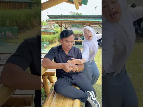 Mau ngambil uang babeh?! Mana bisa!! 🙄 #comedy #funny