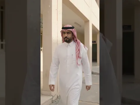 عبد الله قرر يهرب من المدرسة والمعلم شافه