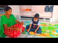 Download Lagu ఈరోజు మా ఆయన పనికి వెళ్తే, నేను ఇంటిదగ్గర ఉండి పిల్లల్ని స్కూల్ కి పంపించాను