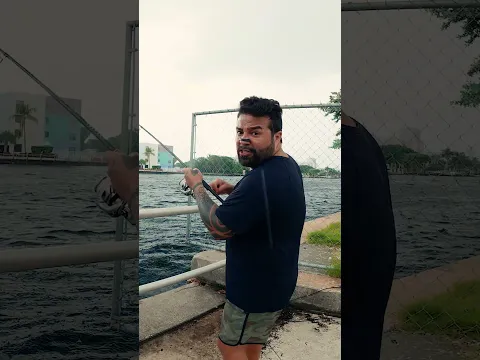 Brasileiro Pescando nos EUA #pesca  #pescaria  #peixe   #fishing #shorts