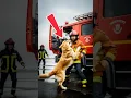 Download Lagu Golden Retriever Senses Plane Danger — Then Leads a Full Evacuation #dog #goldenretriever #plane