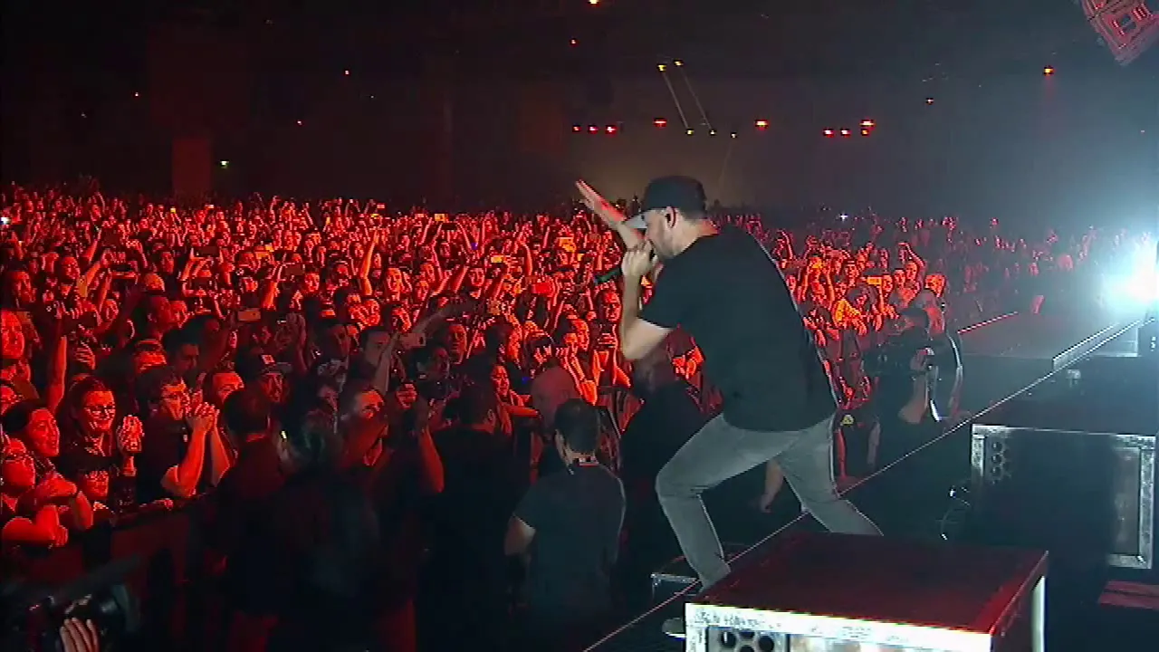 Linkin Park - Remember The Name (Fort Minor Song) (BlizzCon2015) HD Linkin Park - Remember The Name (Fort Minor Song) (BlizzCon2015) HD