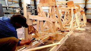 S2E09 She’s Starting to Look like a Boat || Fitting the Sheer Stringer || Building a Wave Rover 650