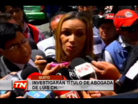 Investigarán título de abogada de Luis Ch.