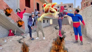 فيلم لما تتحول لبطل خارق وتحارب عصابه الجوكر بعد السيطره على سوبرمان⚡😱