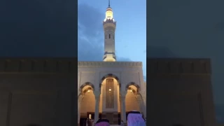 أذان المغرب بمسجد سيد الشهداء الغري د عبدالمجيد السريحي محاكيا الري س عصام بخاري 