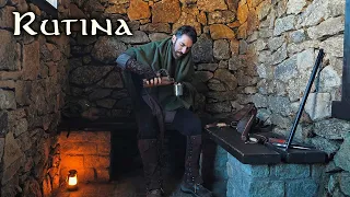 Rutina de un montaraz en el bosque 🌲 (sin palabras)