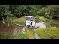 Lagu MEMBANGUN RUMAH RAKIT BERTINGKAT DI HUTAN RAWA, BERMALAM DAN MENCARI IKAN DI SUASANA AIR DALAM..