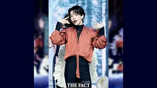 Download Fallin Flowers Korean Ver. (live)  SEVENTEEN  The Fact Music Award TMA 2020 MP3