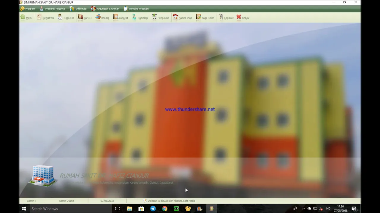 Pemasangan Gelang Identitas Pasien