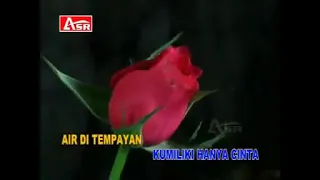 karaoke dangdut air di tempayan pertemuan yang kusesali original mansyur s