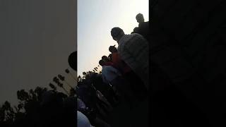 شاب يتحرش على شاب مثلي في حلقة من ساحة جامع الفنا 