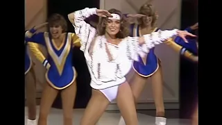 catherine bach with the los angeles rams cheerleaders 1984 