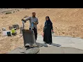 Download Lagu Van tegenslag naar hoop: Ahmad en Farida voltooien hun platform