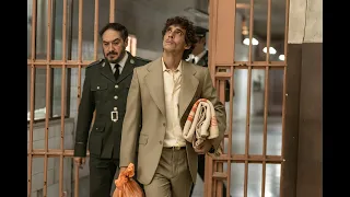 الهروب من السجن شاب ينتظر المحاكمة عام 1977 بتهمة الاختلاس مع احتمال الحكم عليه بالسجن 20 عام ا 