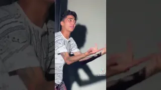 ابويا شافنى وانا مرمى فى خطر وتحت فرشتى شايل يأبى قطر 